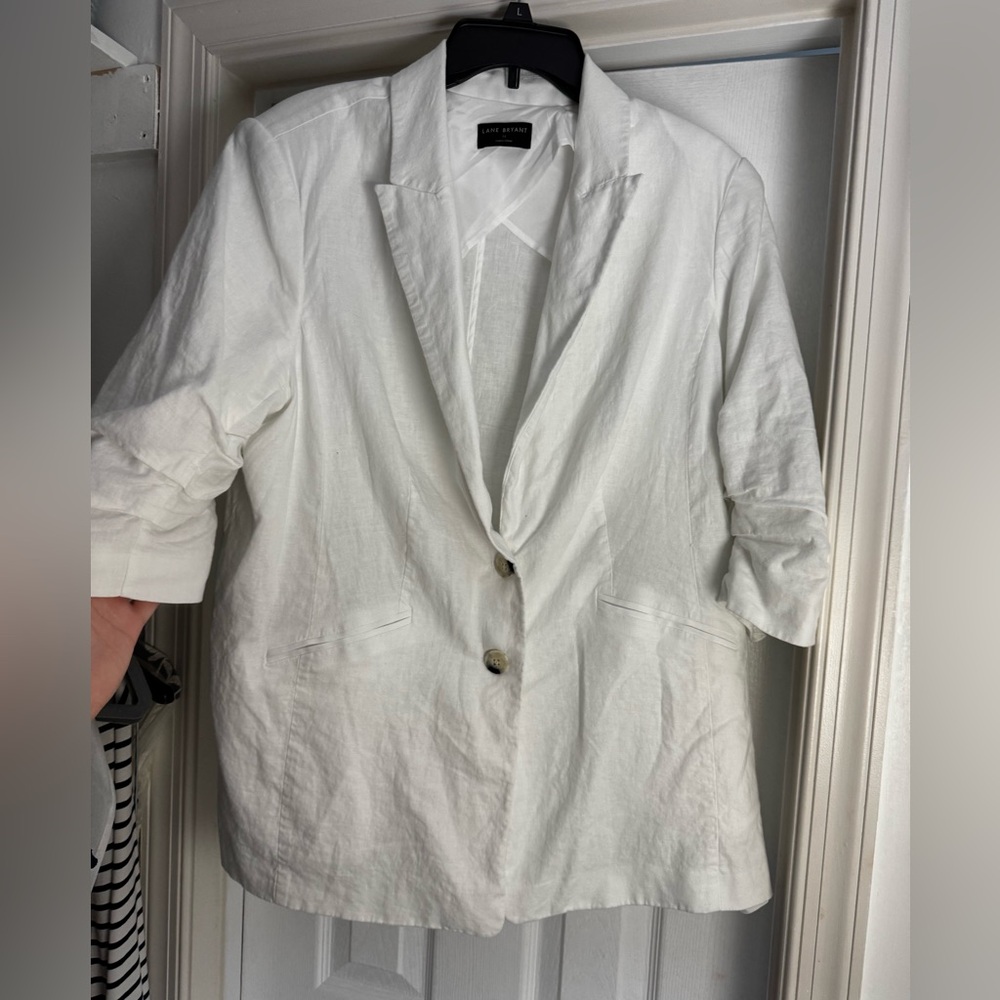 Lane Bryant White Blazer with Notched Lapels and Relaxed Fit